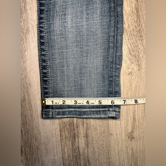 Miss Me  Jeans with‎ Embellished Details Signature Straight Size 27 - Picture 11 of 15